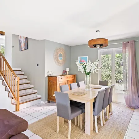 Villa Vue I Calme I Verdoyant I 8 Pers I Clim I Bbq