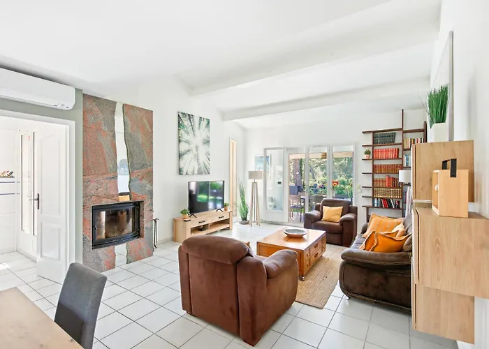 Vue I Calme I Verdoyant I 8 Pers I Clim I Bbq *